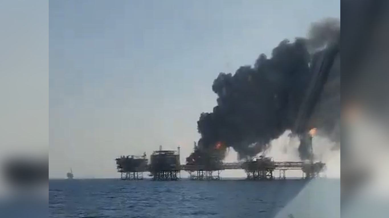 Explosi N En Plataforma Petrolera De Campeche Deja Al Menos Lesionados