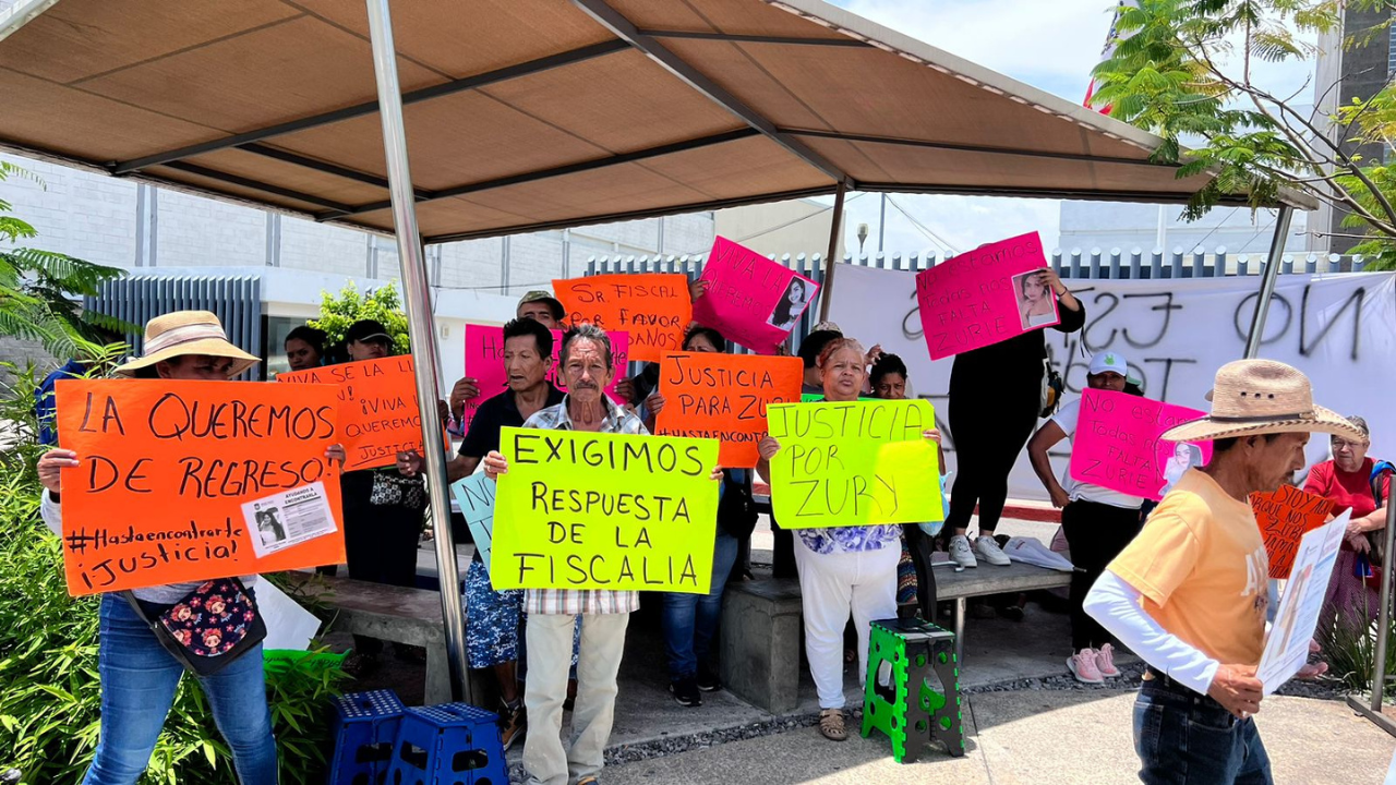 manifestacion fge desaparicion zurisaday sanchez valdez tlaltizapan