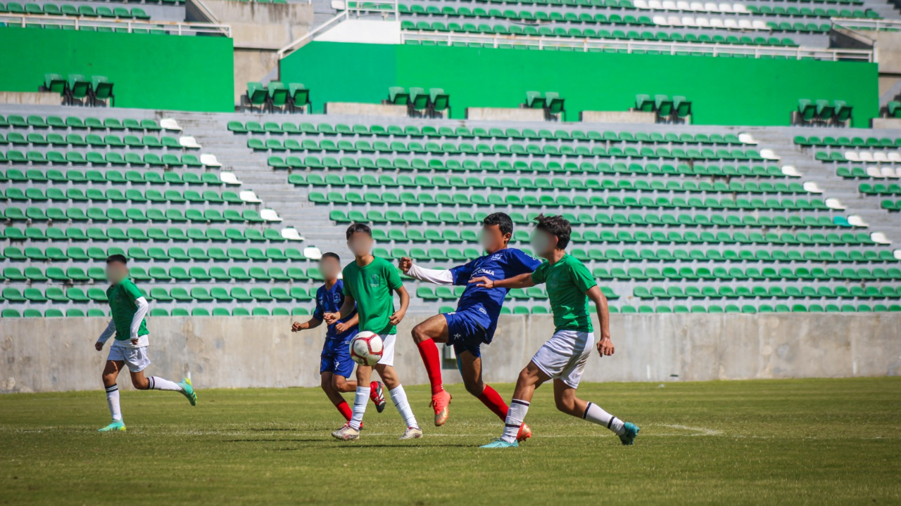 Torneo de fútbol "Hay Reta"