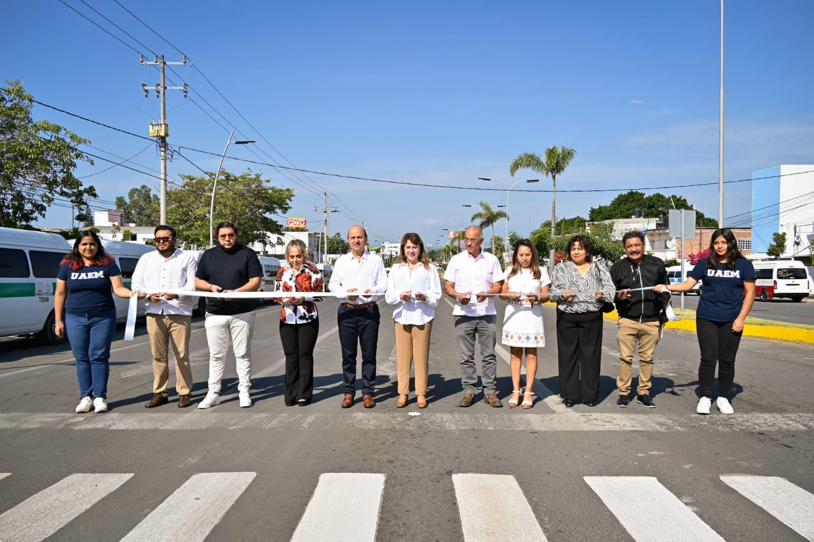 Inauguran la ampliación de la carretera México-Oaxaca.